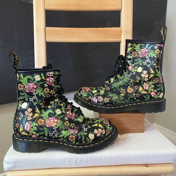 Dr Martens 1460 Floral Bloom Backhand Leather Lace Up Boots US L7 - Picture 9 of 17